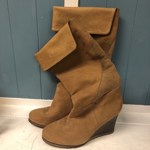 UGG Ravenna Tall‎ Wedge Boots Honey Suede, SN 3196, Womens Size 8.5 - Picture 1 of 9